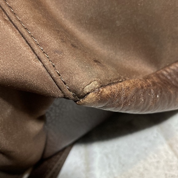 Fossil Leather Handbag with Key Brown - Picture 12 of 13